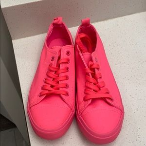 Hot pink flats